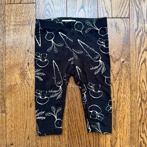Grieve Black Leggings with Vegetables Carrots Mushroom Beets 9-12 months.